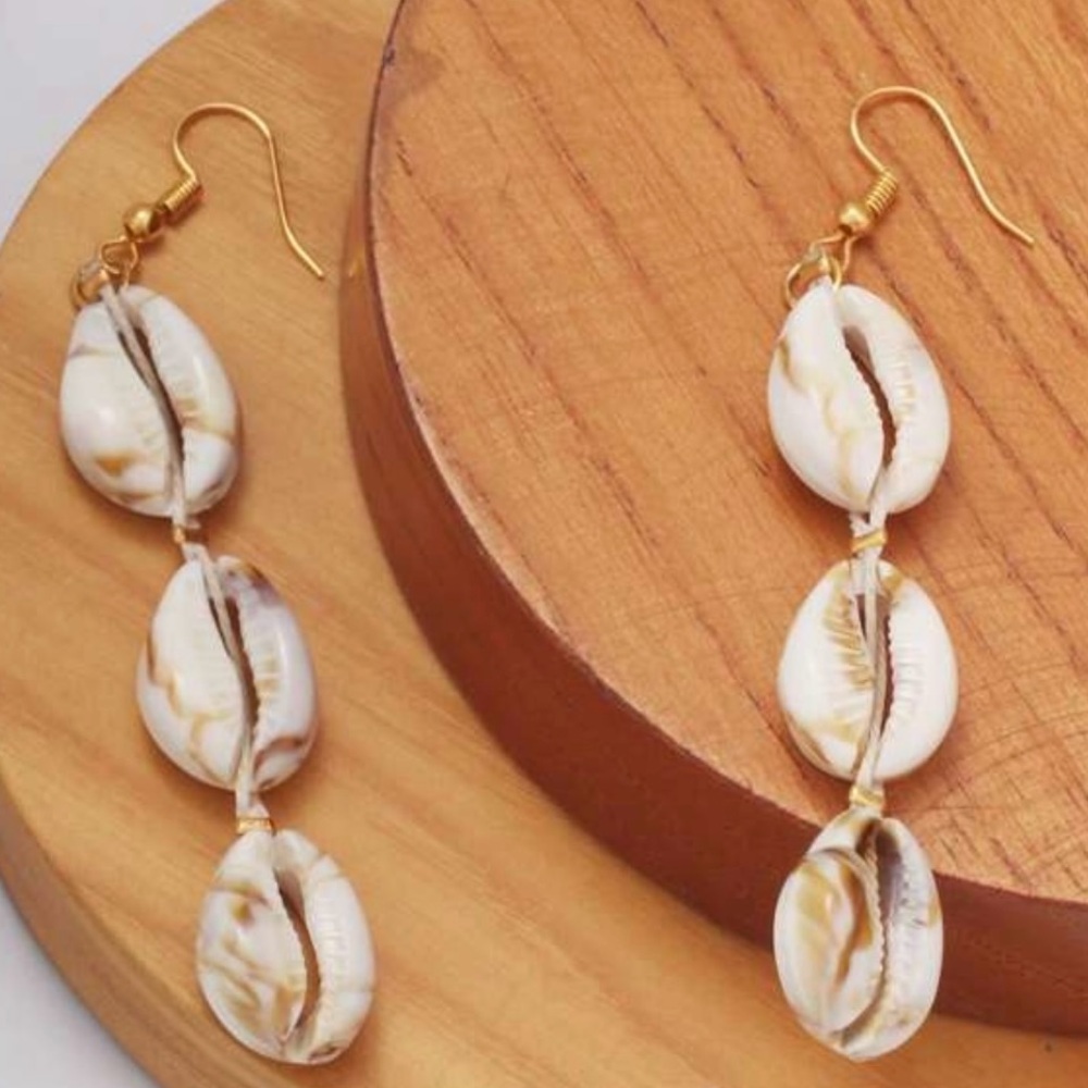 “Marbled Cowrie Shell” Univalve Sea Snail Mollusk Cowry Puka Seashell Earrings - Picture 2 of 7